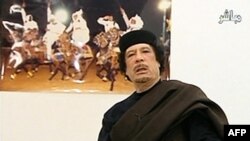 Lãnh tụ Libya Moammar Gadhafi phát biểu trong buổi phát sóng truyền hình trực tiếp, ngày 30 tháng 4, 2011