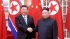 Chủ tịch Trung Quốc Tập Cận Bình bắt tay lãnh đạo Triều Tiên Kim Jong Un hom 20/6/19 tại thủ đô Bình Nhưỡng, Triều Tiên. 