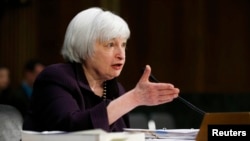 Chủ tịch Cục Dự trữ Liên bang Mỹ Janet Yellen nói rằng bà dự kiến kinh tế sẽ tiếp tục cải thiện, và việc giữ lãi suất ở mức thấp kỷ lục sẽ không còn cần thiết nữa