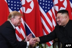 Trump başkanlığı döneminde Kuzey Kore Devlet Başkanı Kim Jong-un'la görüşen nadir Batılı liderlerden biriydi.