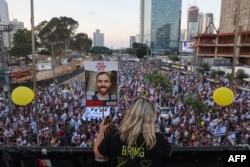 İsrail'de rehinelerin bir an önce serbest bırakılması için protestolar sürüyor.